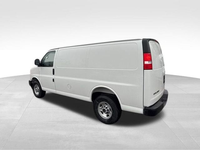 2025 GMC Savana Cargo 2500 Work Van