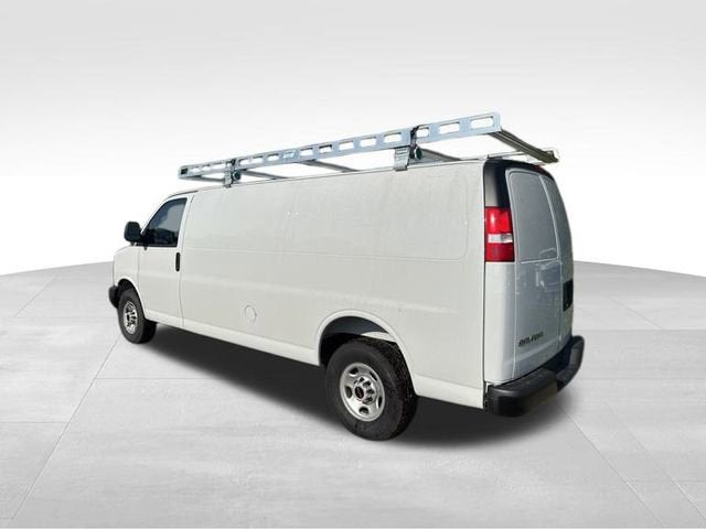 2025 GMC Savana Cargo 3500 Work Van