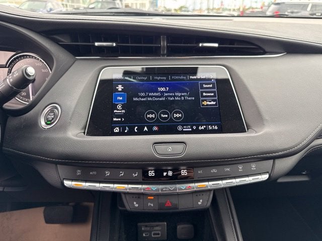 2023 Cadillac XT4 AWD Luxury