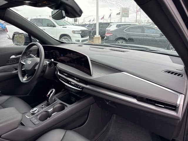 2025 Cadillac XT4 Premium Luxury