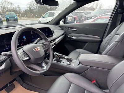 2025 Cadillac XT4 Premium Luxury