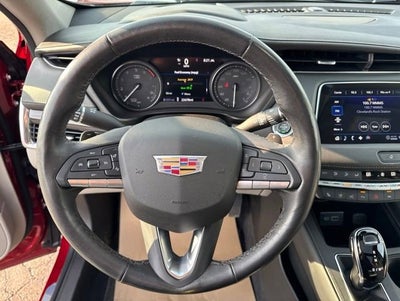 2023 Cadillac XT4 Premium Luxury