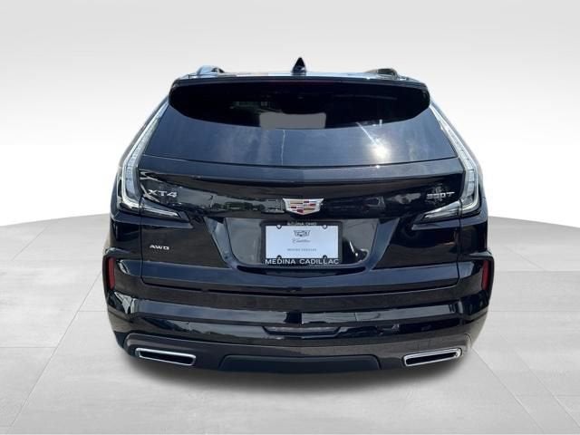 2024 Cadillac XT4 Sport