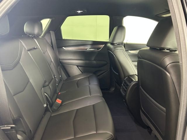 2025 Cadillac XT5 Luxury