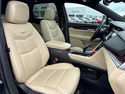 2019 Cadillac XT5 Luxury AWD