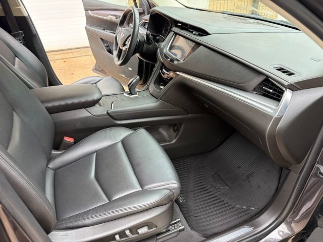 2018 Cadillac XT5 Luxury AWD