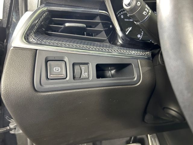 2023 Cadillac XT5 Sport