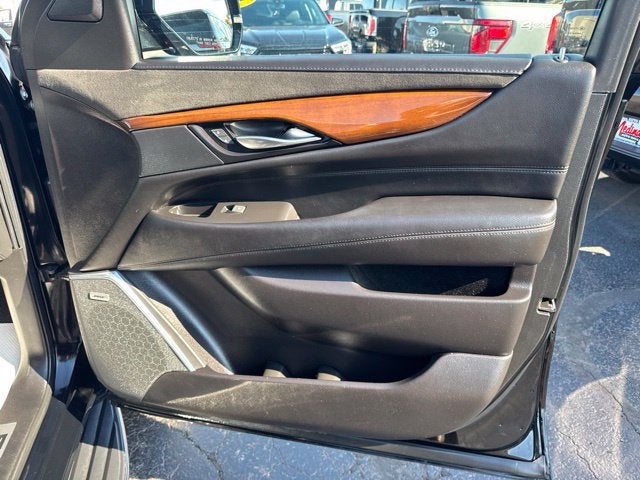 2019 Cadillac Escalade Luxury
