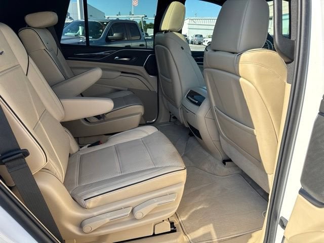 2022 Cadillac Escalade Premium Luxury
