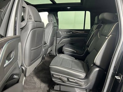 2022 Cadillac Escalade ESV Premium Luxury