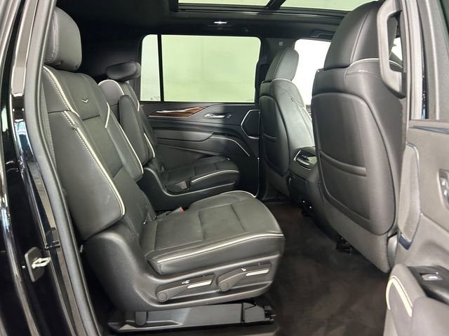 2022 Cadillac Escalade ESV Premium Luxury