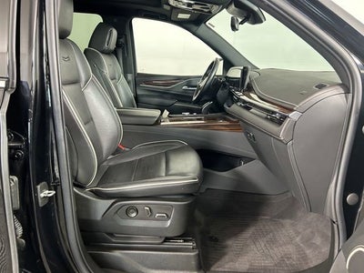 2022 Cadillac Escalade ESV Premium Luxury