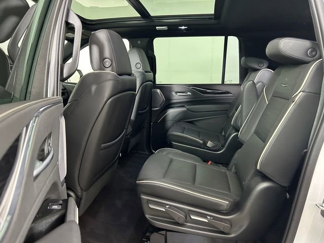 2023 Cadillac Escalade ESV Sport