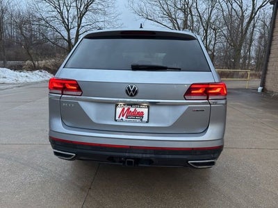 2022 Volkswagen Atlas 3.6L V6 SE w/Technology
