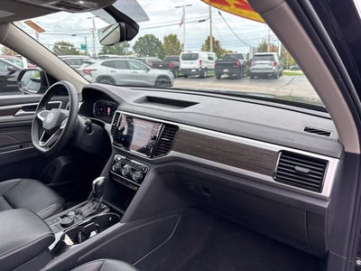 2022 Volkswagen Atlas 3.6L V6 SE w/Technology