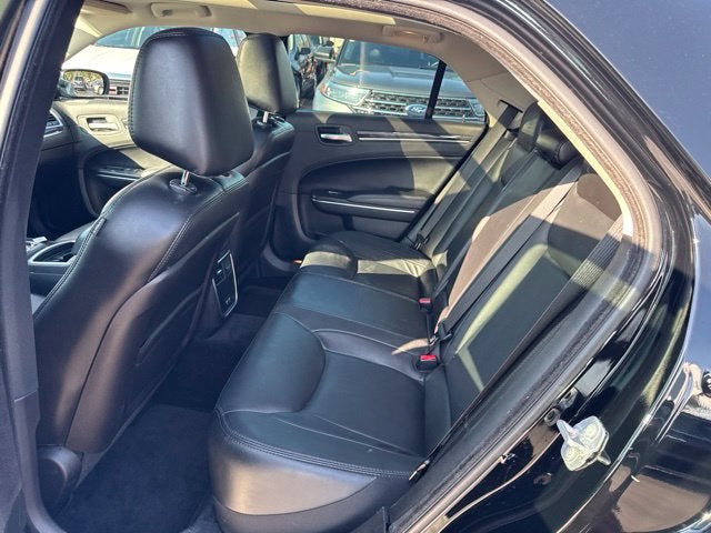 2016 Chrysler 300 Anniversary Edition