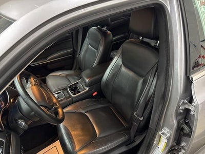 2016 Chrysler 300 Limited