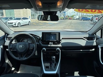 2020 Toyota RAV4 LE