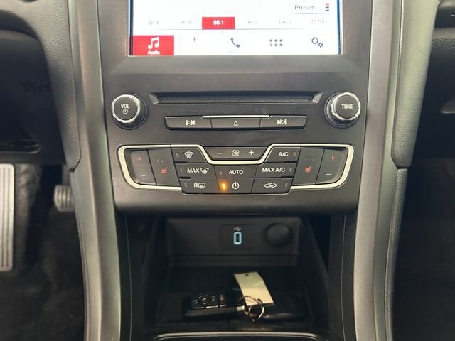 2018 Ford Fusion Hybrid SE