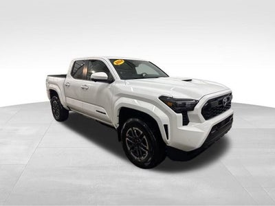 2024 Toyota Tacoma 4WD SR5