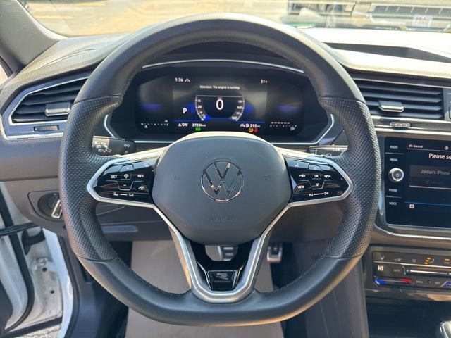 2023 Volkswagen Tiguan SE R-Line Black