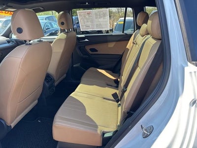 2023 Volkswagen Tiguan SE R-Line Black