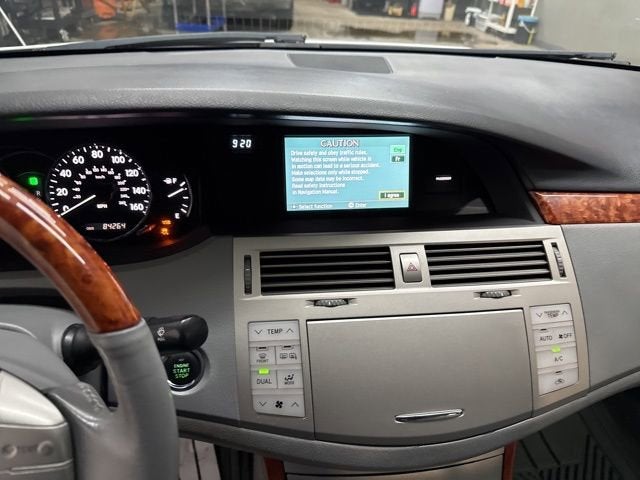 2005 Toyota Avalon XL