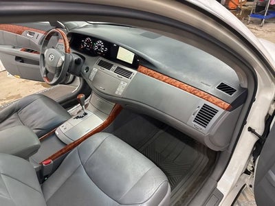 2005 Toyota Avalon XL
