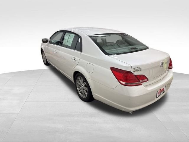 2005 Toyota Avalon XL