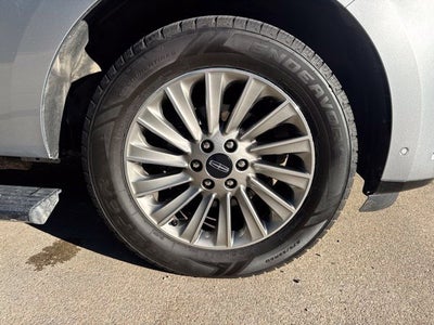 2020 Lincoln Navigator Standard