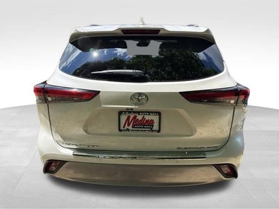 2020 Toyota Highlander Platinum