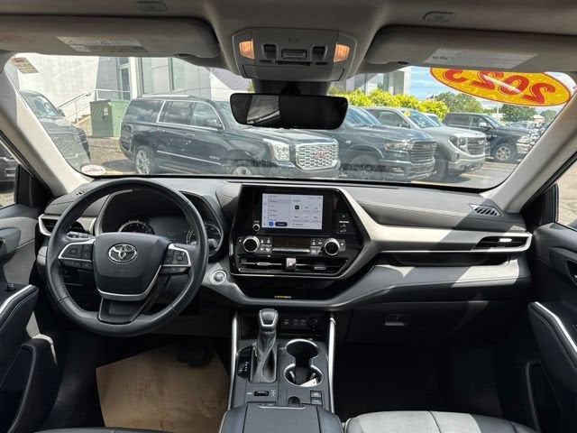 2023 Toyota Highlander L