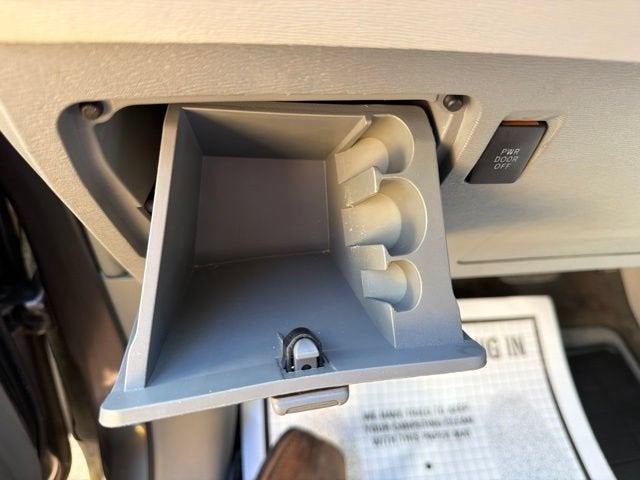 2013 Toyota Sienna LE AAS