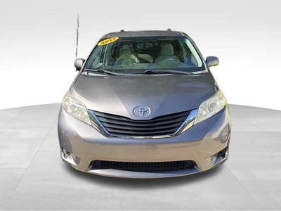 2013 Toyota Sienna LE AAS