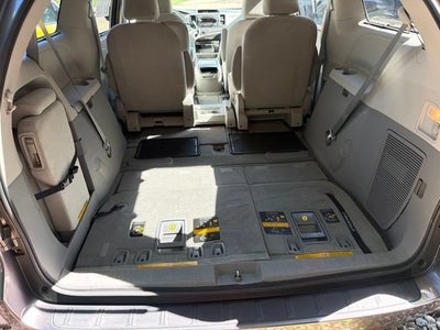 2013 Toyota Sienna LE AAS