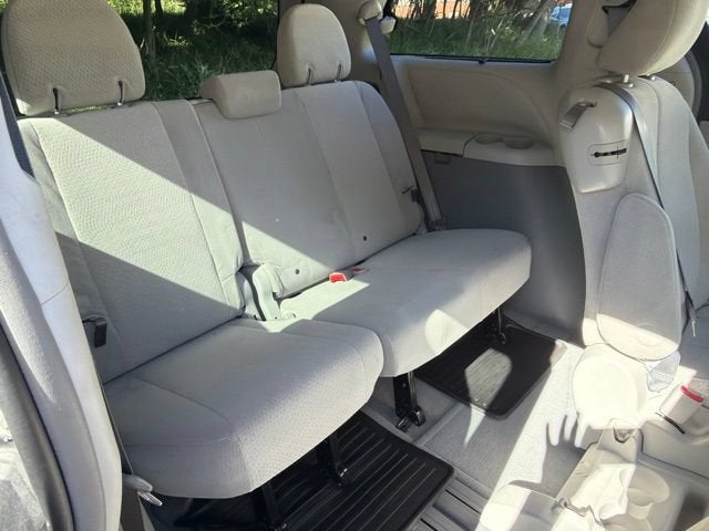 2013 Toyota Sienna LE AAS
