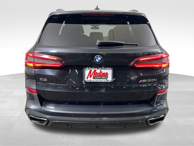 2022 BMW X5 M50i