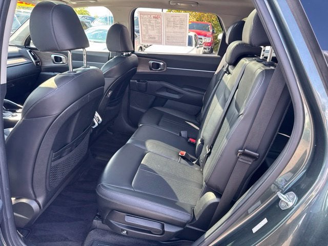 2023 Kia Sorento X-Line S