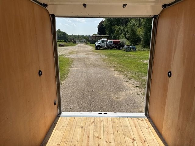 2025 GMC Savana Cutaway 3500 1WT