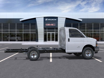 2026 GMC Savana Cutaway 3500 1WT