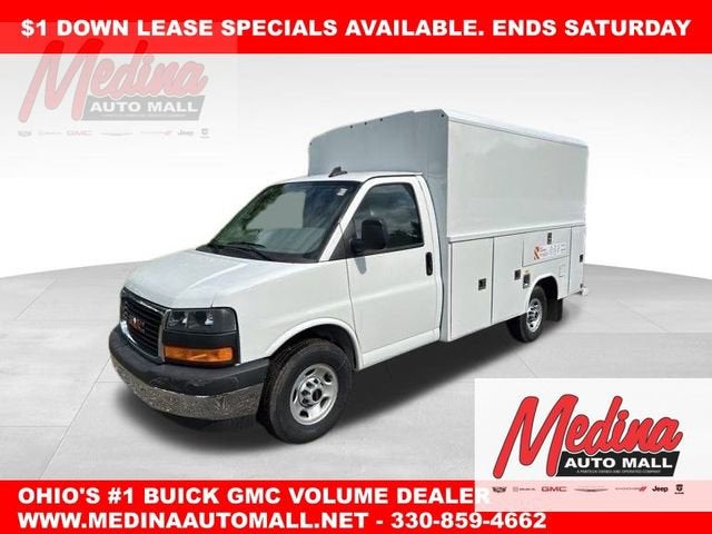 2025 GMC Savana Cutaway 3500 1WT
