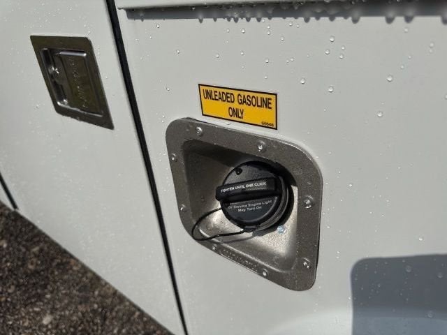 2025 GMC Savana Cutaway 3500 1WT