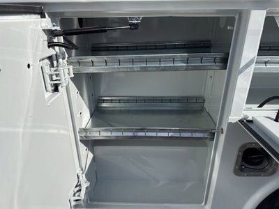 2025 GMC Savana Cutaway 3500 1WT