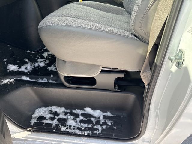 2026 GMC Savana Cutaway 3500 1WT