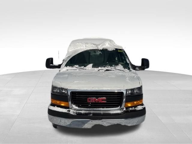 2026 GMC Savana Cutaway 3500 1WT