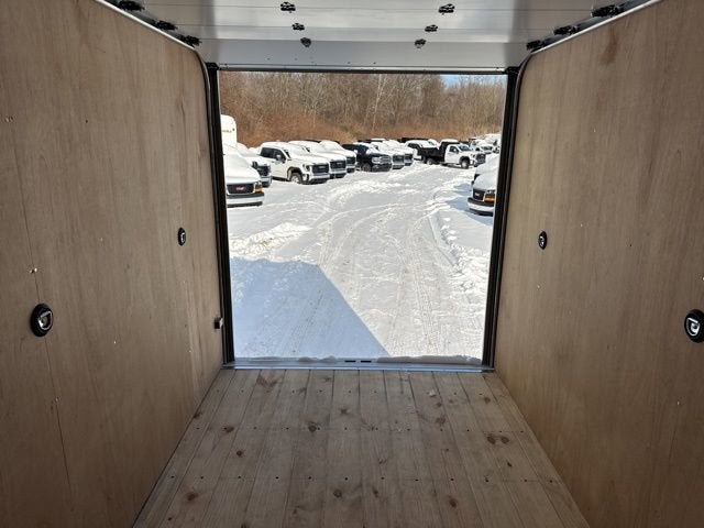 2026 GMC Savana Cutaway 3500 1WT