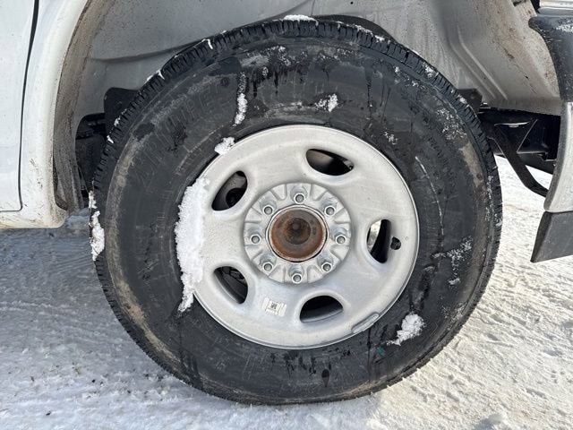 2026 GMC Savana Cutaway 3500 1WT