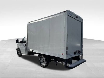 2026 GMC Savana Cutaway 3500 1WT