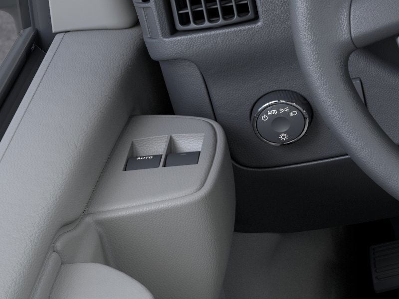 2025 GMC Savana Cutaway 3500 1WT