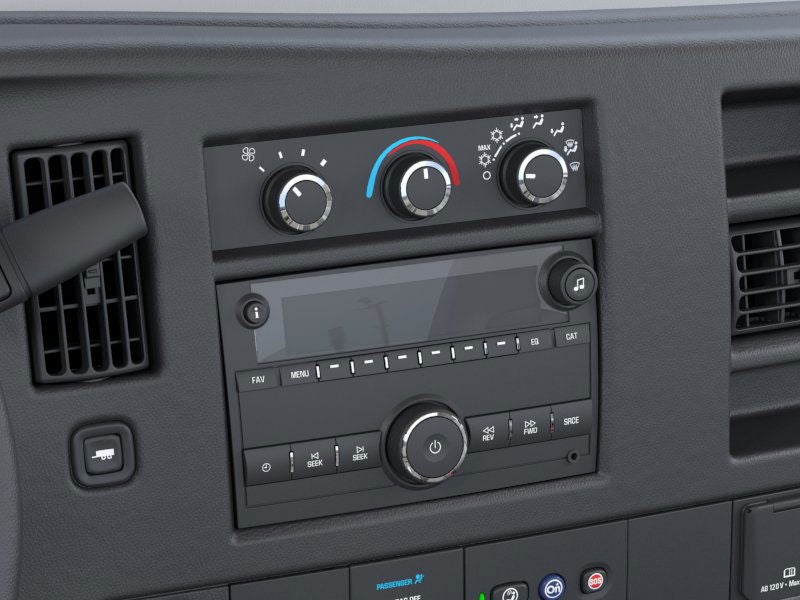 2025 GMC Savana Cutaway 3500 1WT